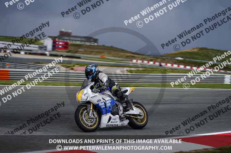 cadwell no limits trackday;cadwell park;cadwell park photographs;cadwell trackday photographs;enduro digital images;event digital images;eventdigitalimages;navarra;no limits trackdays;peter wileman photography;racing digital images;trackday digital images;trackday photos